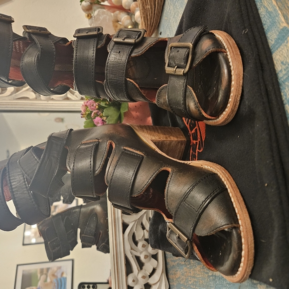 Strappy Black Leather Heeled Sandals - Picture 4 of 6